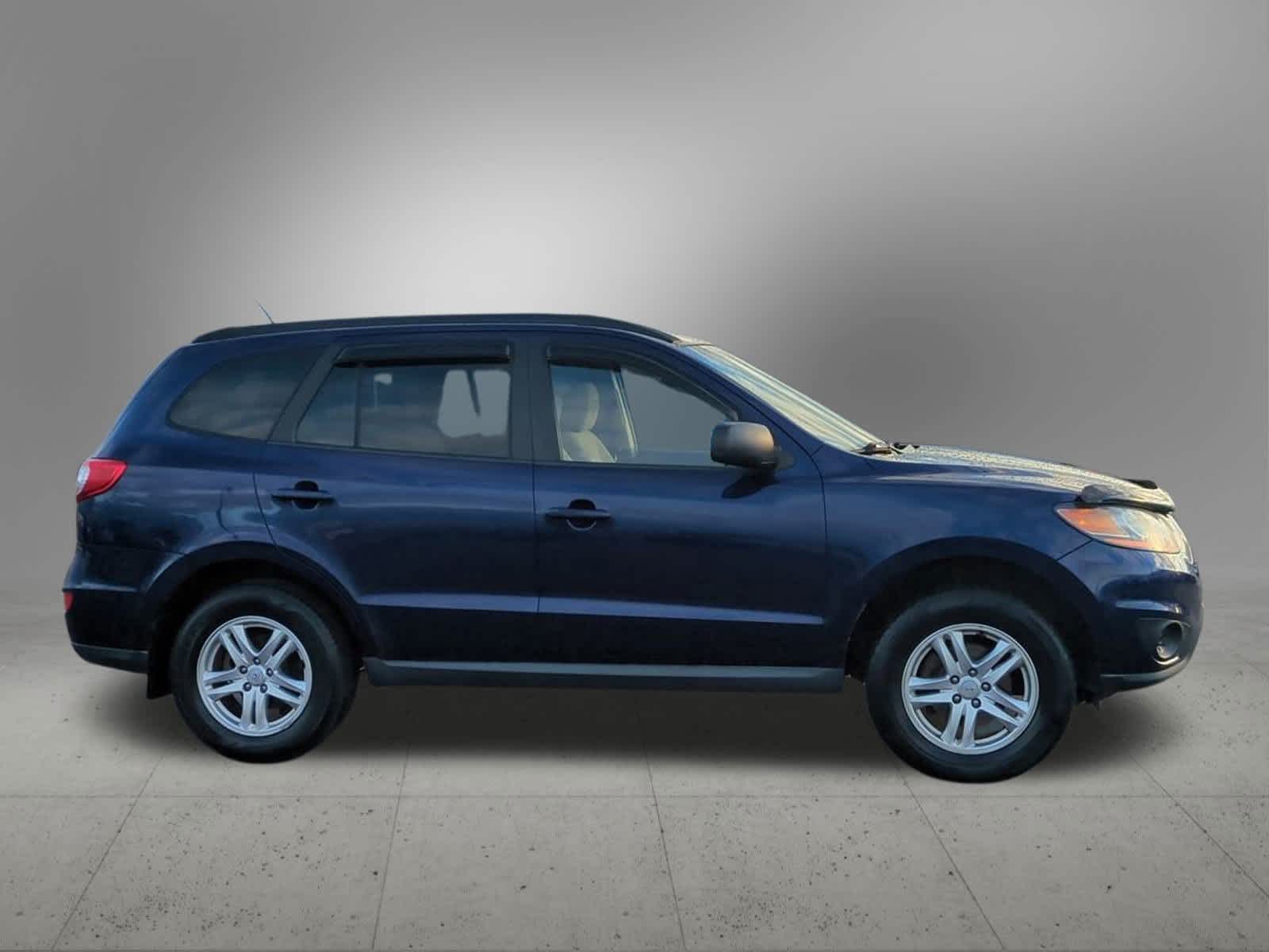 Thumbnail: 2010 Hyundai Santa Fe - 7