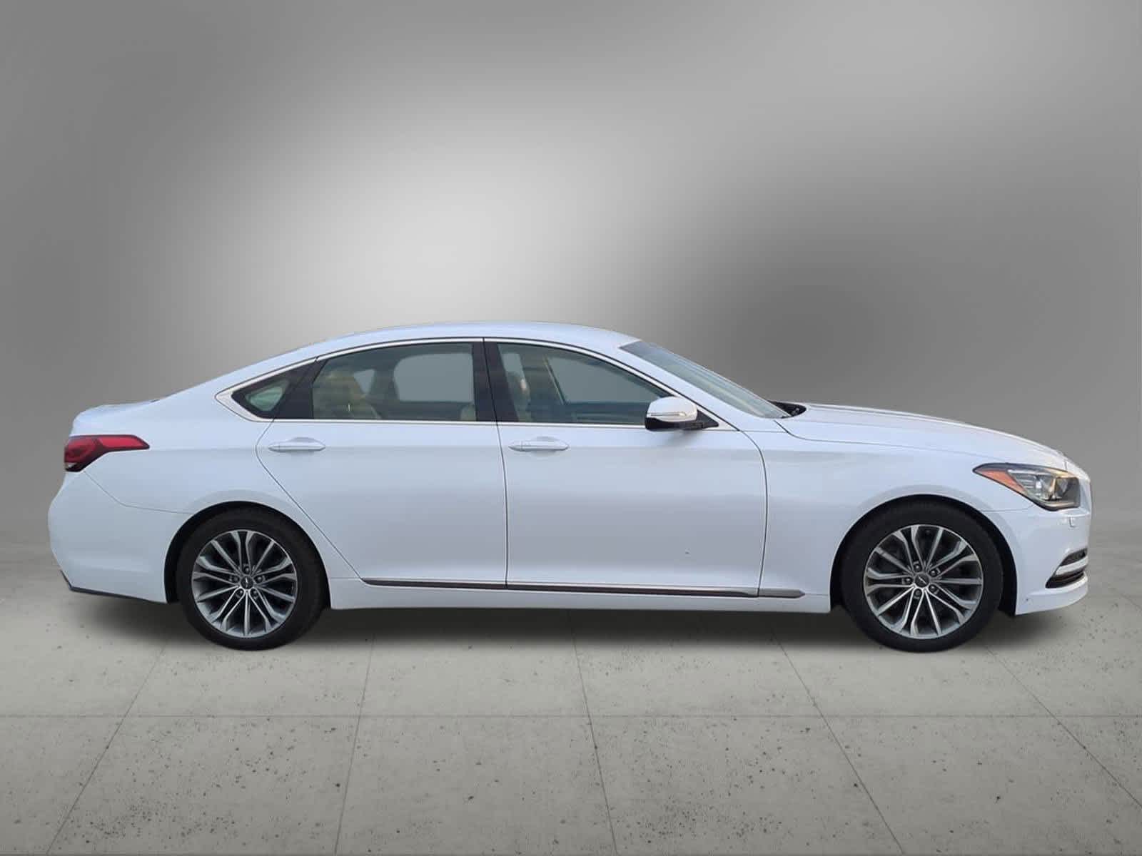 Thumbnail: 2017 Genesis G80 - 7