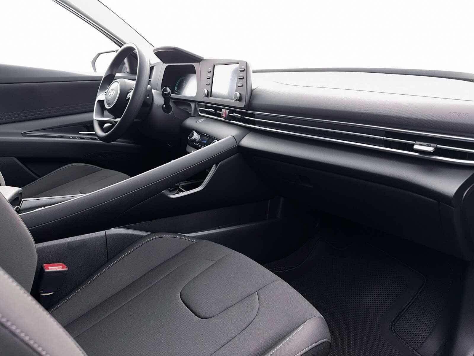 Thumbnail: 2026 Hyundai Elantra - 15