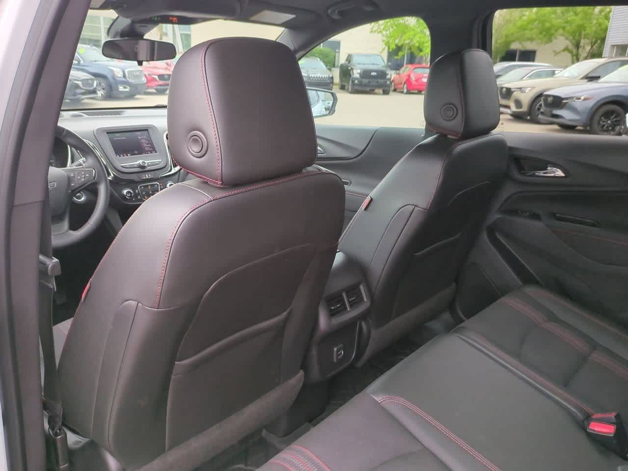 Thumbnail: 2022 Chevrolet Equinox - 16