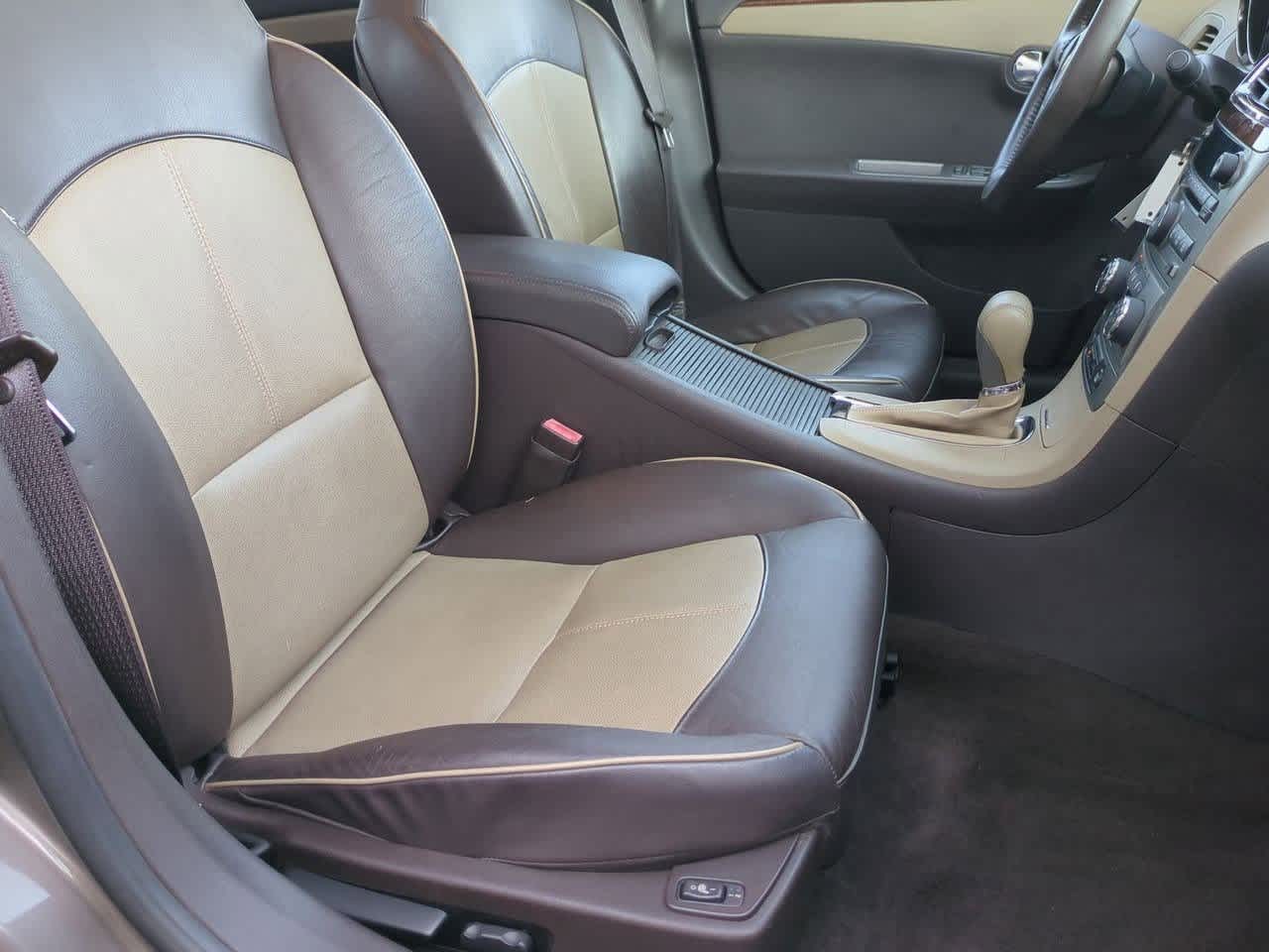 Thumbnail: 2010 Chevrolet Malibu - 22
