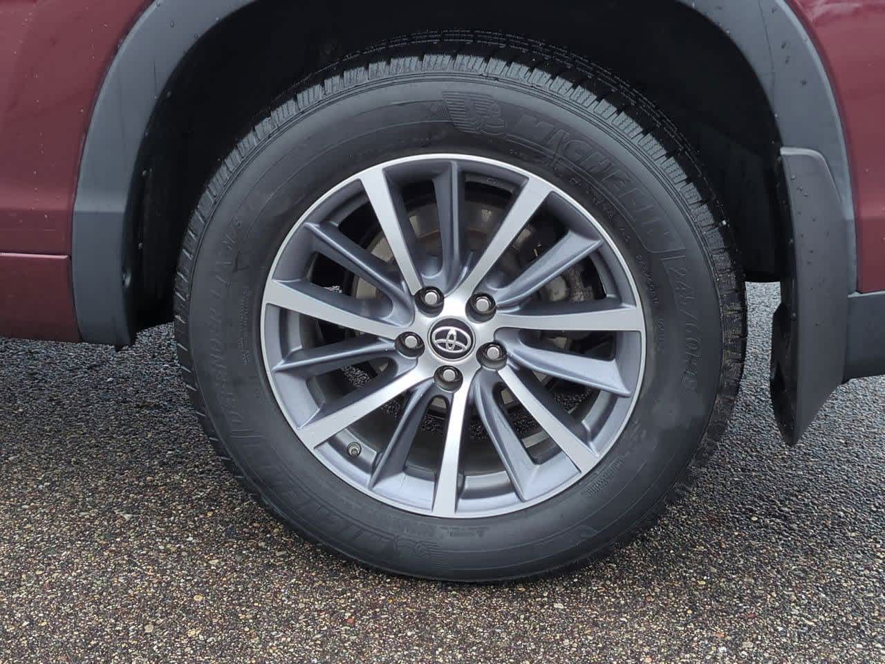 Thumbnail: 2017 Toyota Highlander - 13