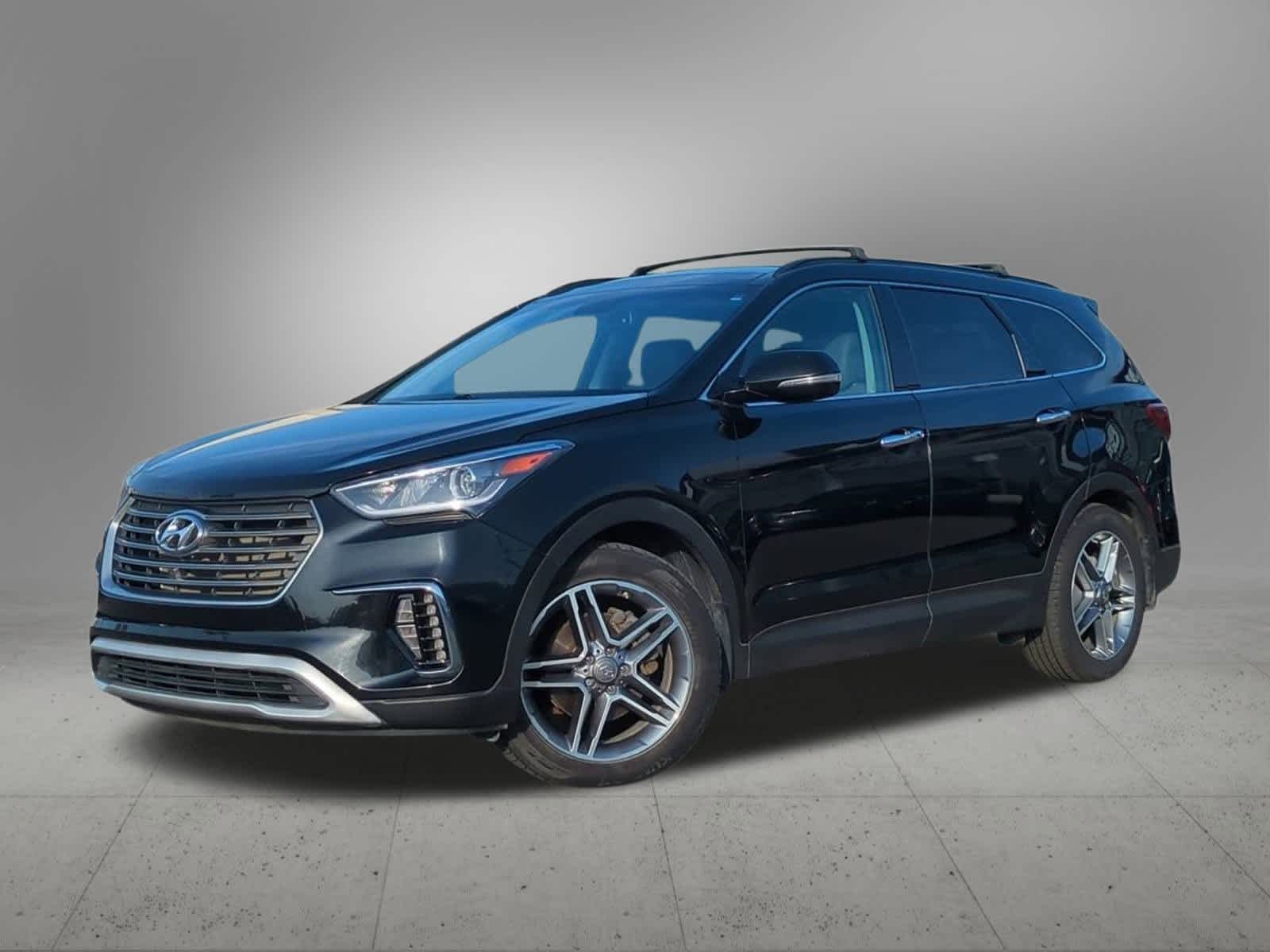 Thumbnail: 2017 Hyundai Santa Fe - 1
