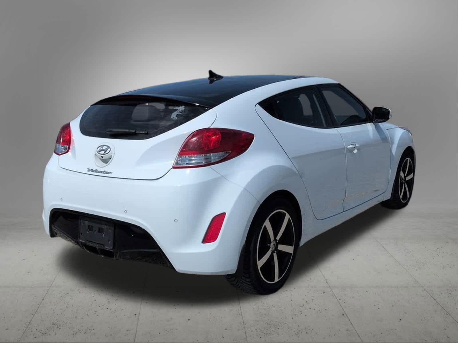 Thumbnail: 2013 Hyundai Veloster - 7