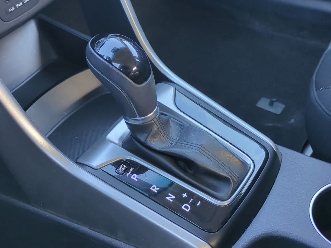 Thumbnail: 2017 Hyundai Elantra - 27