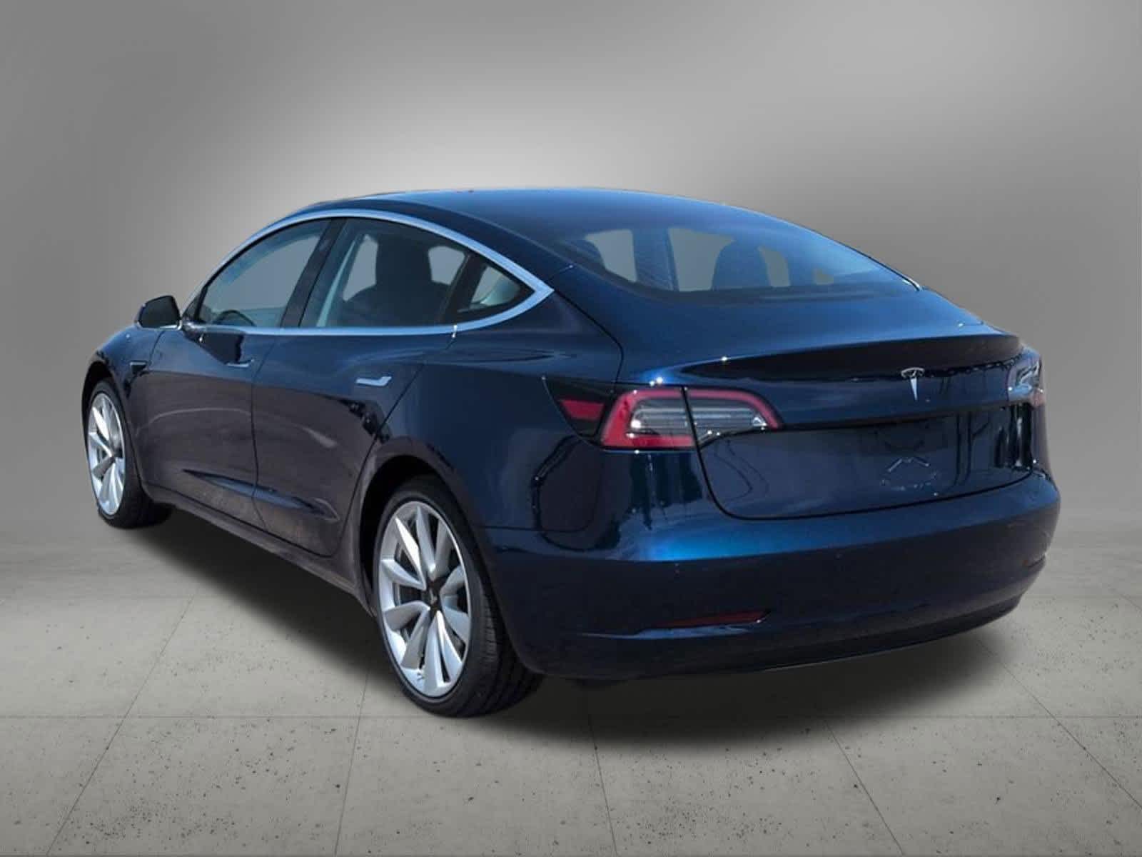 Thumbnail: 2018 Tesla Model 3 - 4