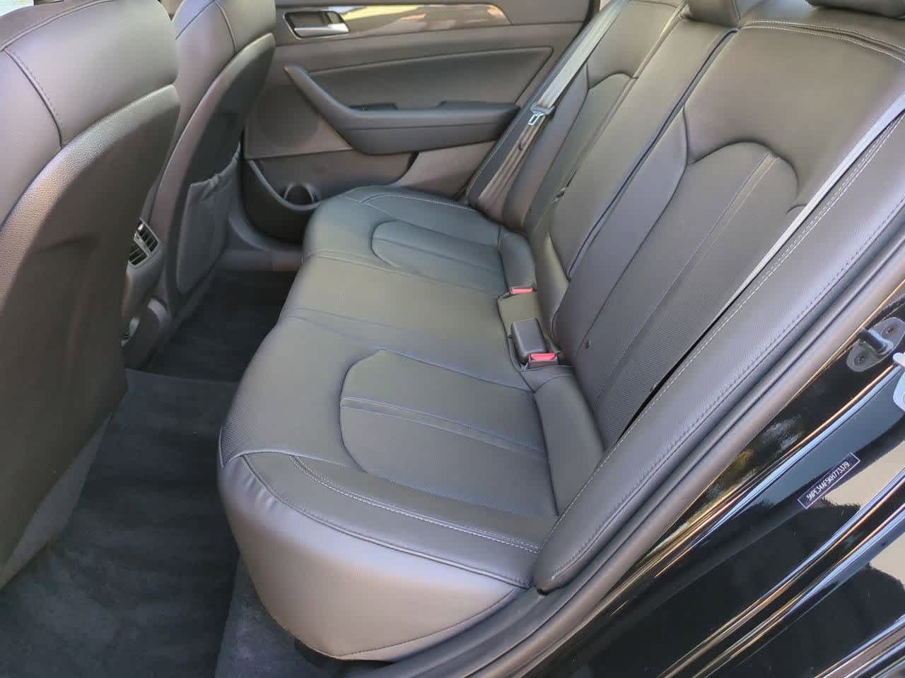 Thumbnail: 2019 Hyundai Sonata - 18