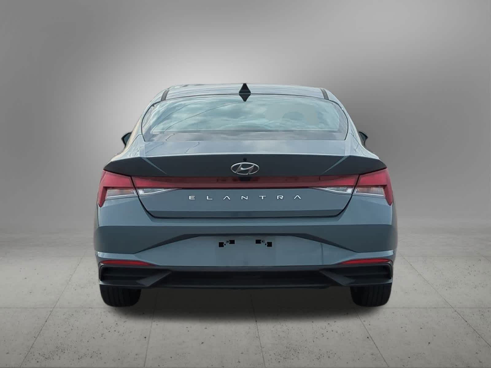 Thumbnail: 2022 Hyundai Elantra - 5