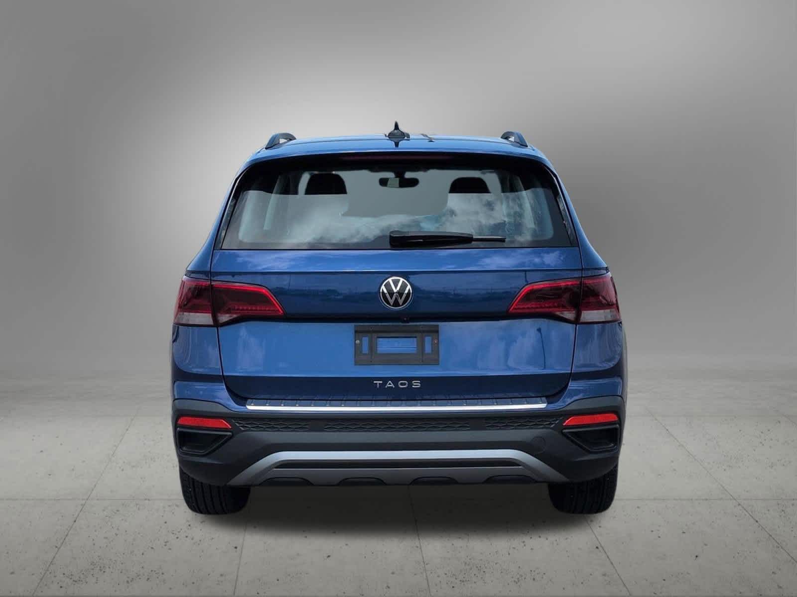 Thumbnail: 2023 Volkswagen Taos - 4