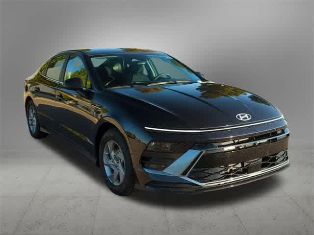 2025 Hyundai Sonata SE 8
