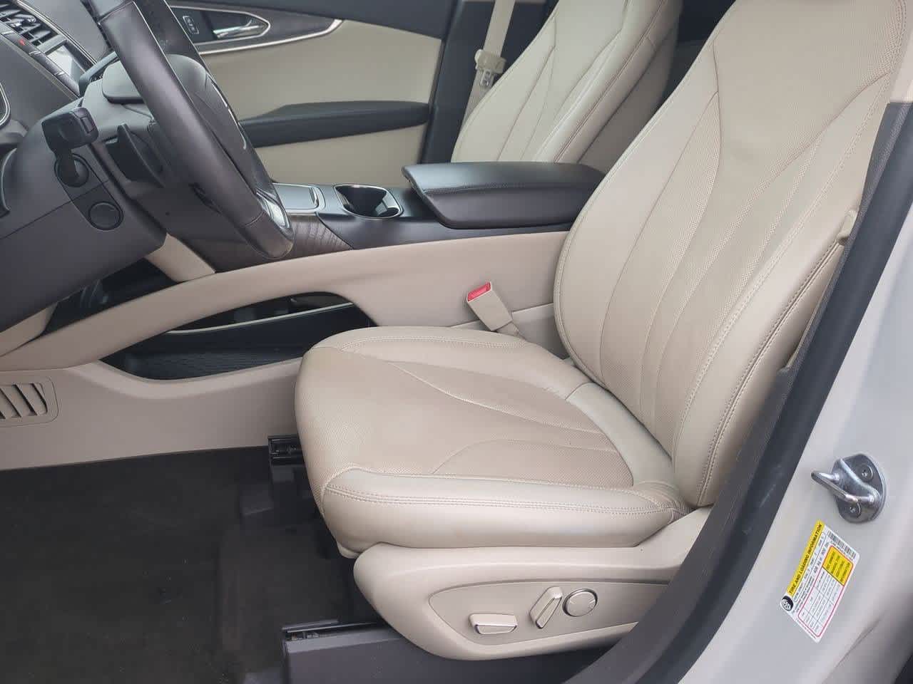 Thumbnail: 2020 Lincoln Nautilus - 15