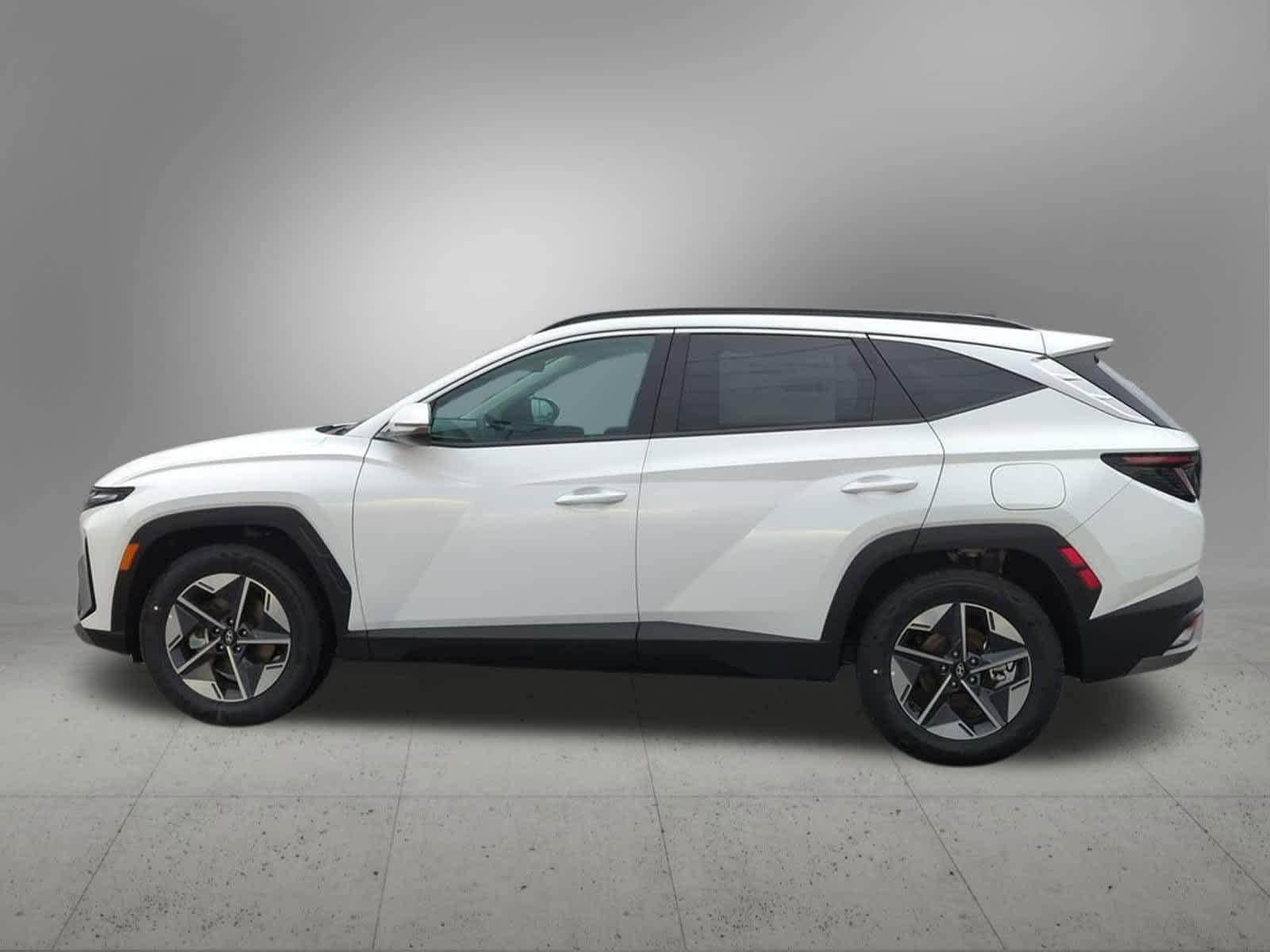 Thumbnail: 2025 Hyundai Tucson - 3