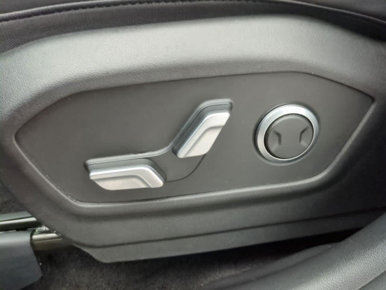 Thumbnail: 2025 Hyundai Santa Fe - 16