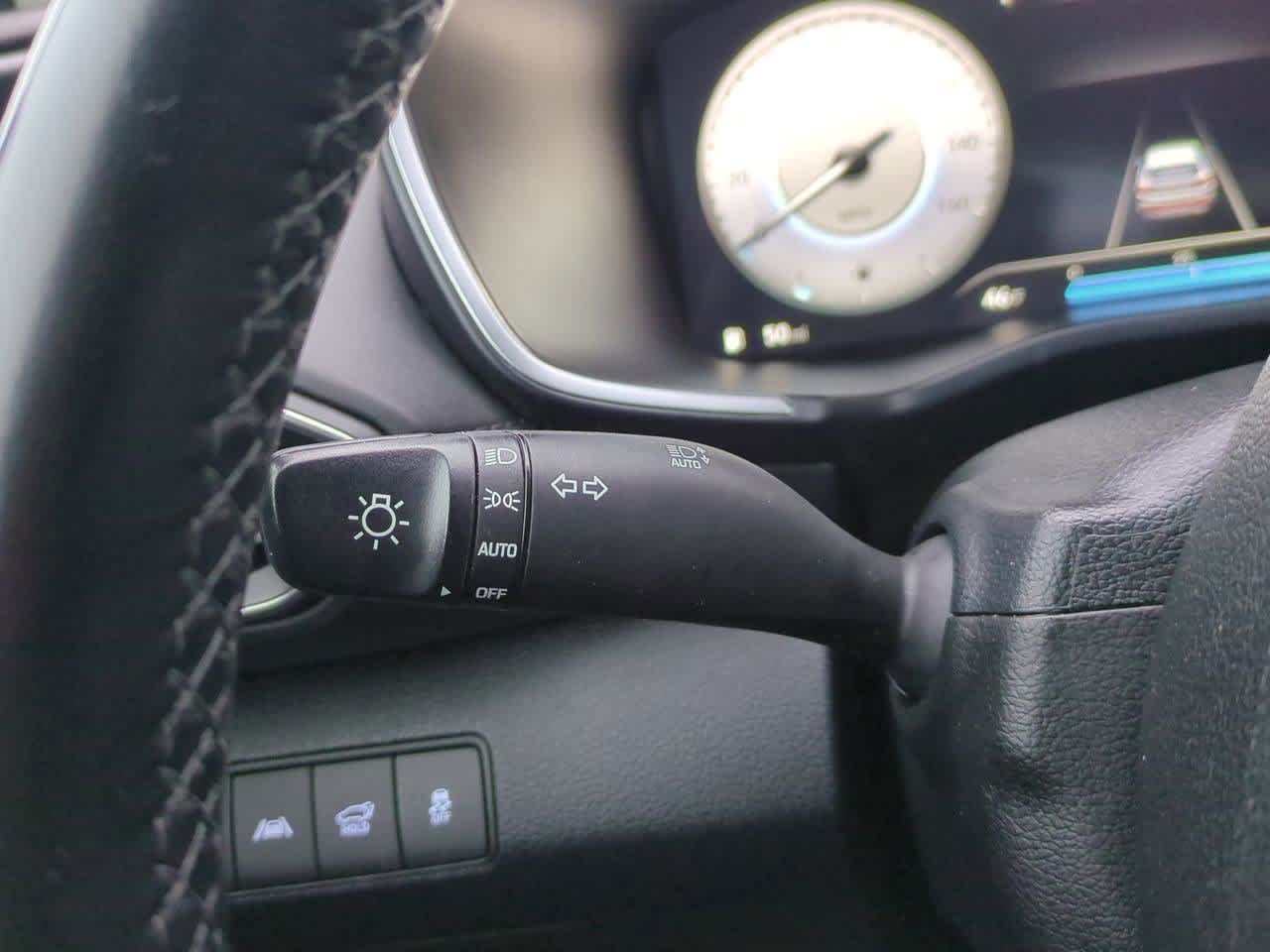 Thumbnail: 2022 Hyundai Santa Fe - 25