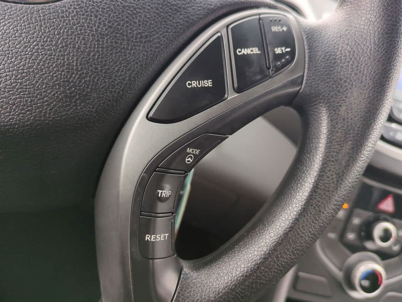 Thumbnail: 2014 Hyundai Elantra - 24