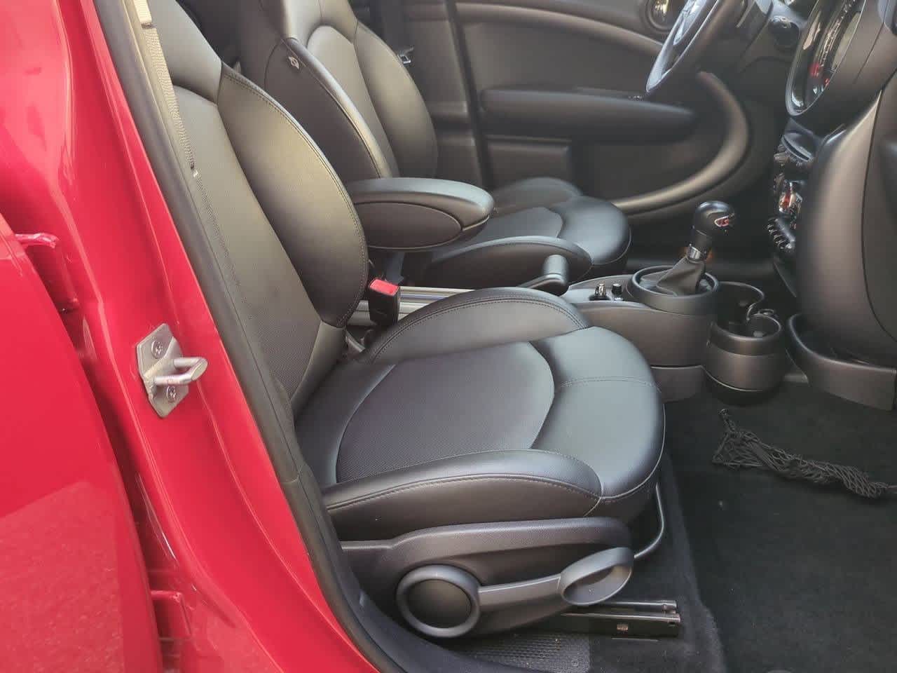 Thumbnail: 2015 MINI Cooper Countryman - 22