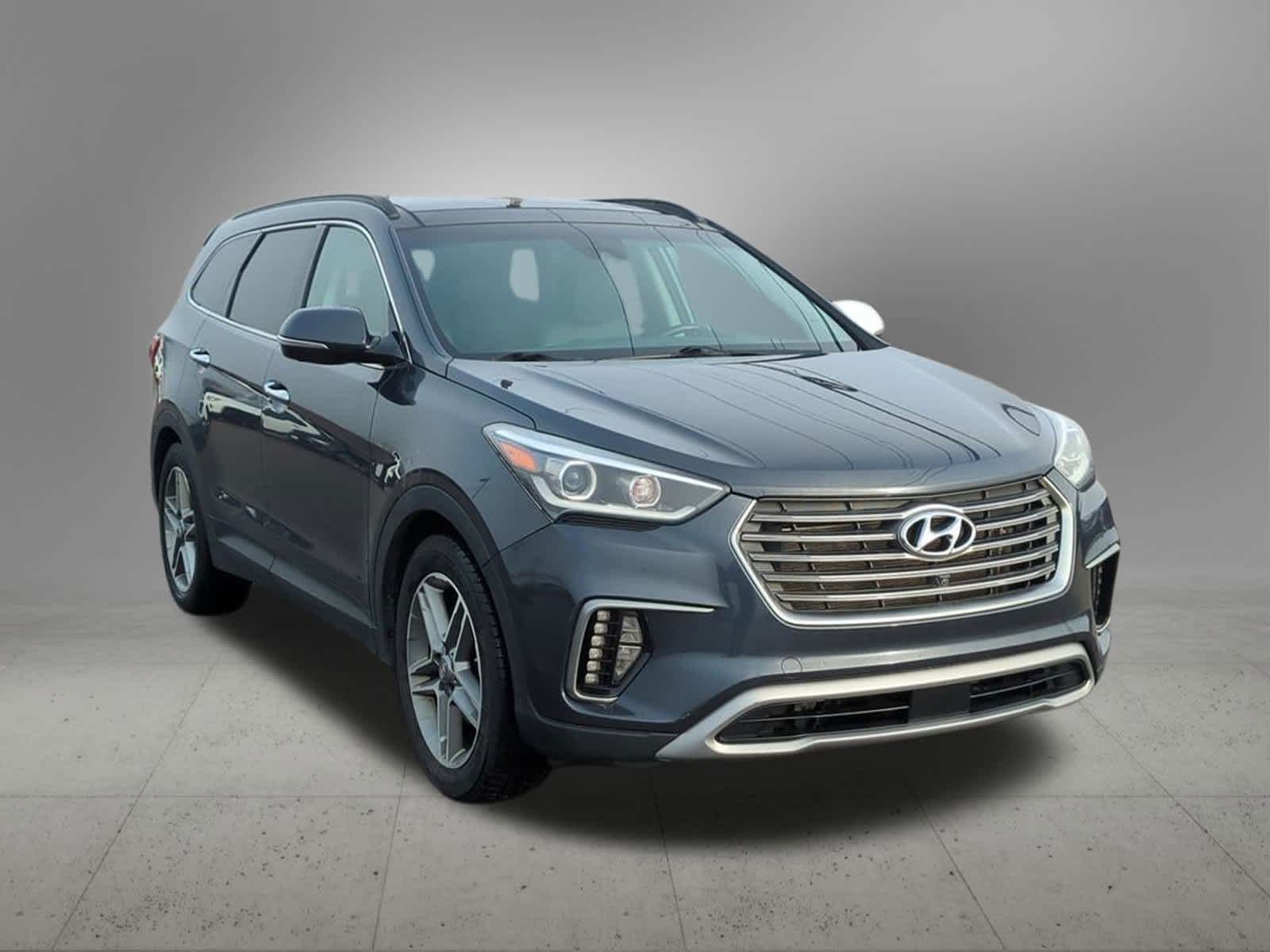 Thumbnail: 2017 Hyundai Santa Fe - 8