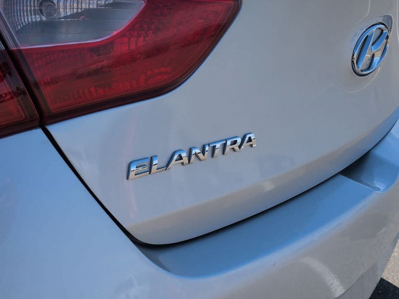 Thumbnail: 2014 Hyundai Elantra - 13