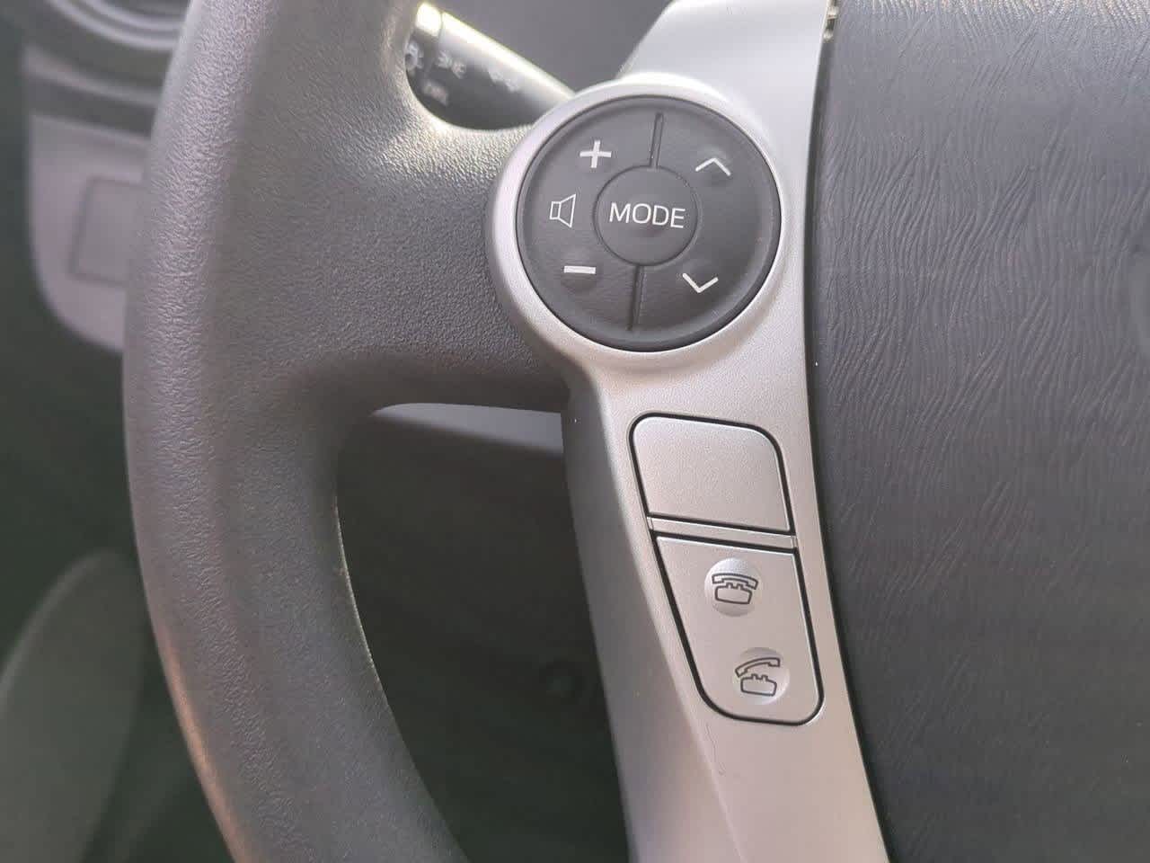 Thumbnail: 2012 Toyota Prius c - 22