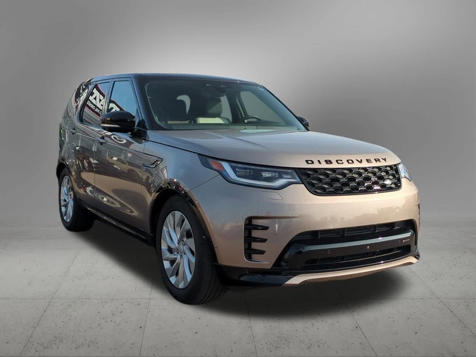 Thumbnail: 2023 Land Rover Discovery - 8