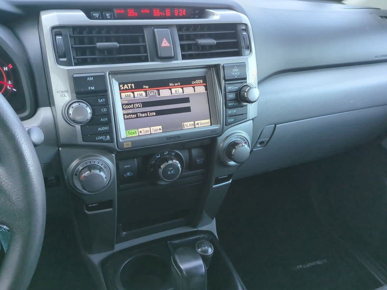 Thumbnail: 2010 Toyota 4Runner - 28