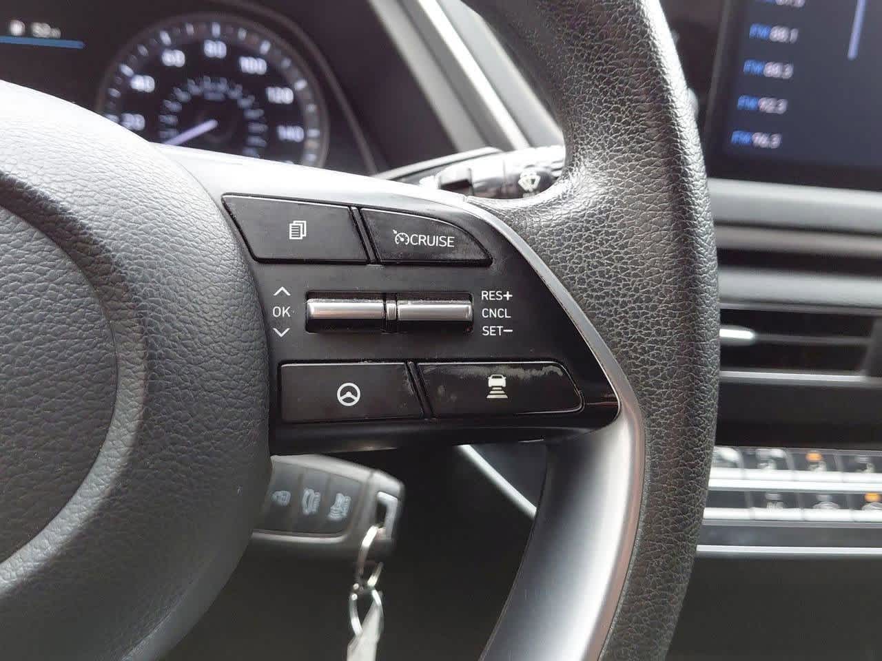 2023 Hyundai Sonata SE 22