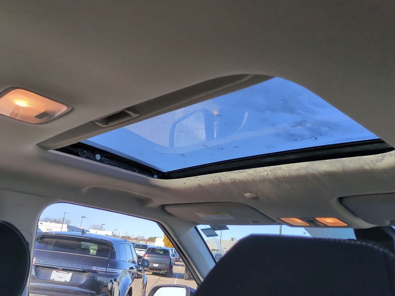 Thumbnail: 2022 Hyundai Venue - 21