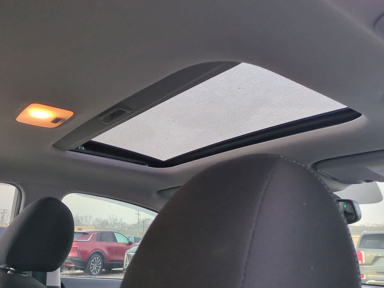 Thumbnail: 2017 Hyundai Elantra - 21