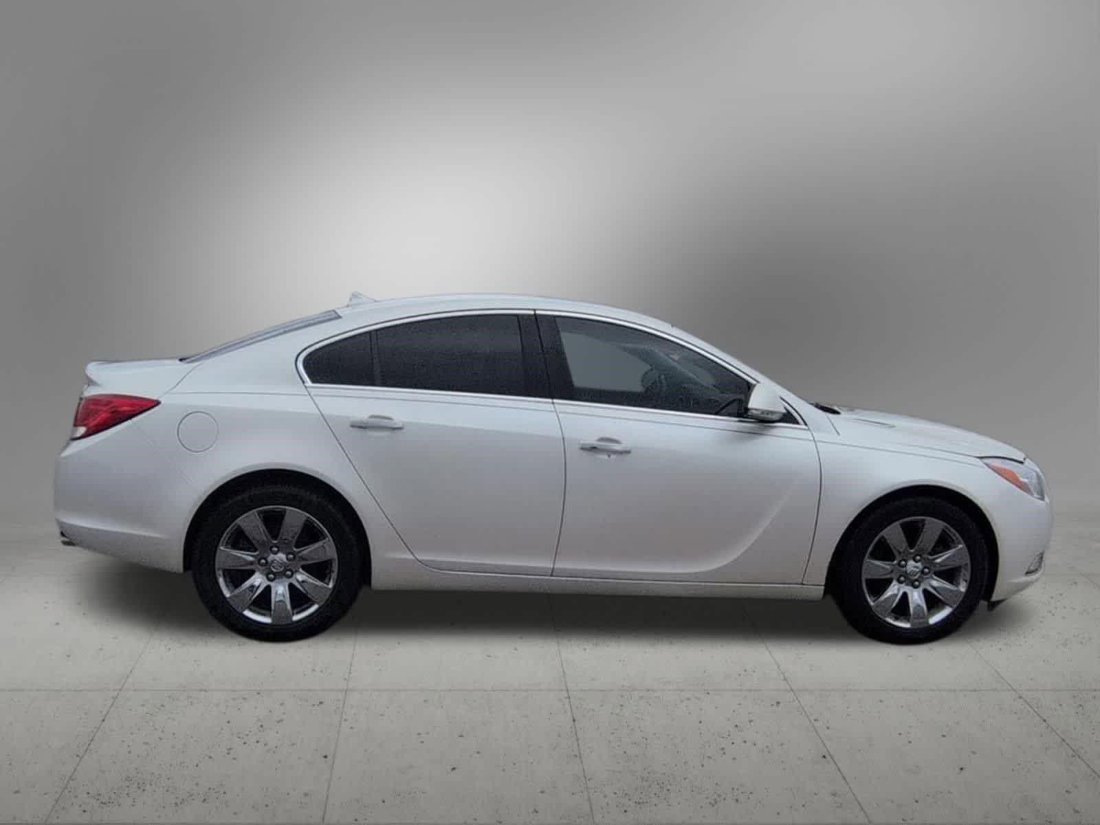Thumbnail: 2013 Buick Regal - 7