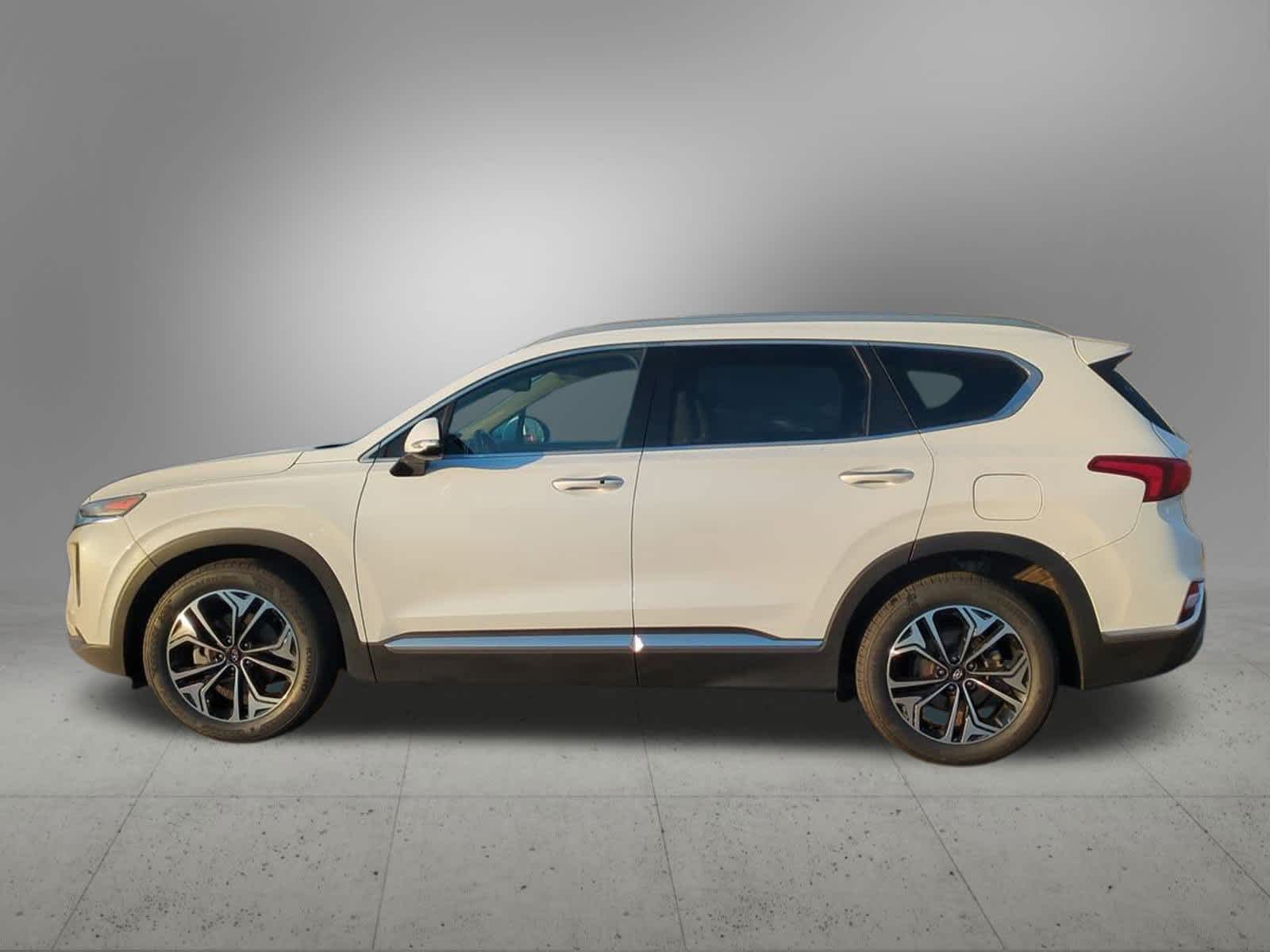 Thumbnail: 2019 Hyundai Santa Fe - 3