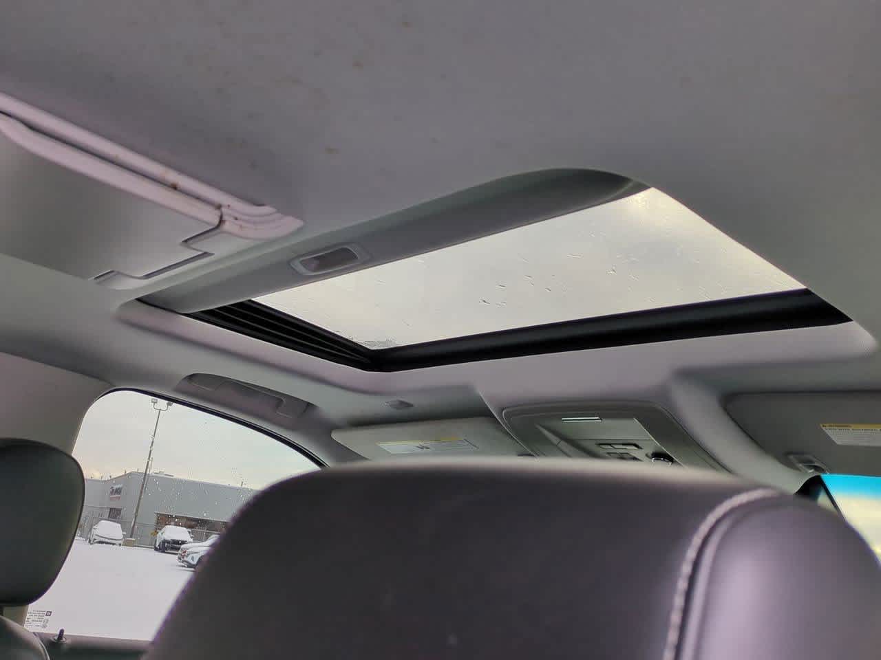 Thumbnail: 2015 Chevrolet Suburban - 22