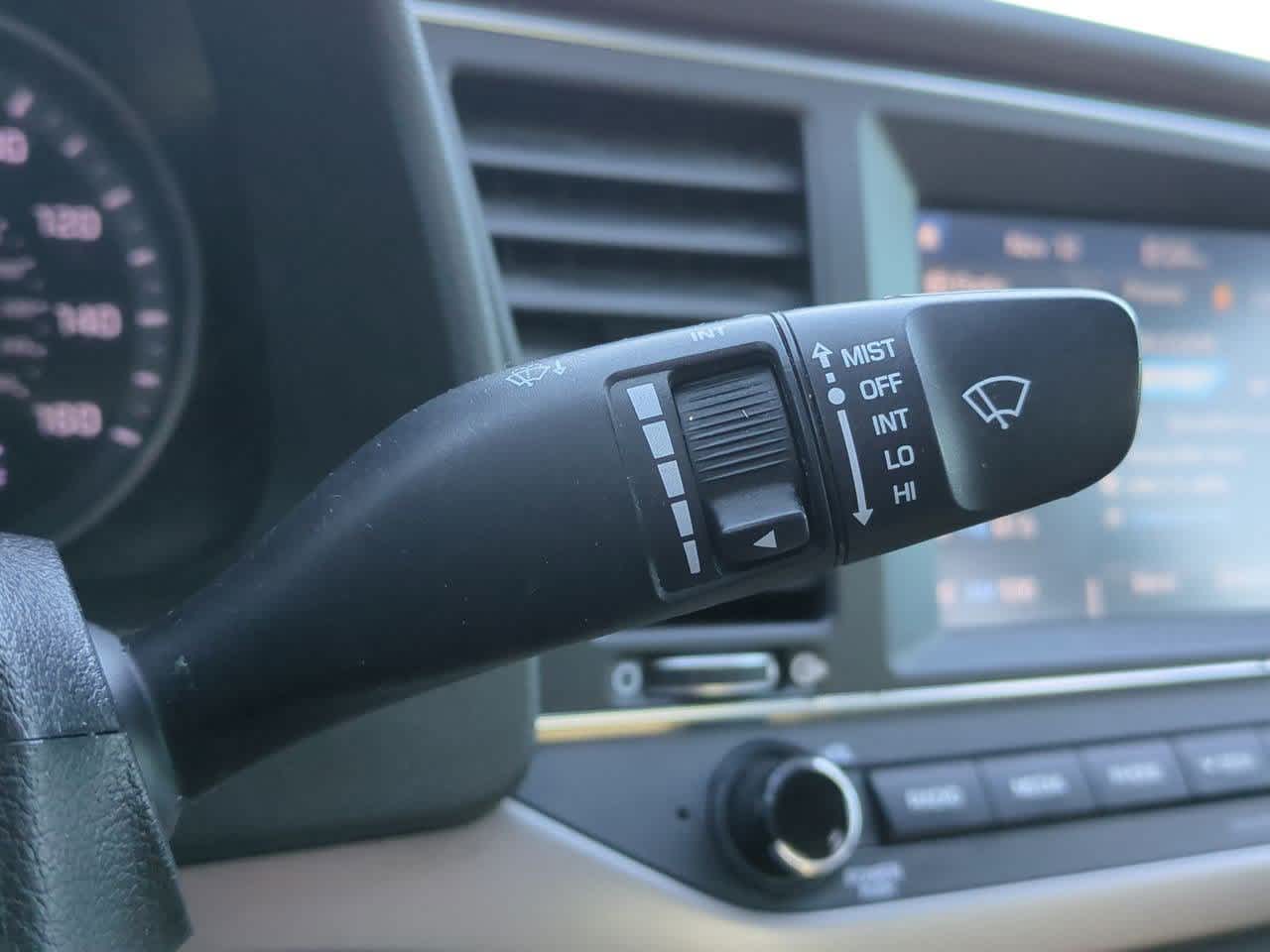 Thumbnail: 2018 Hyundai Elantra - 23