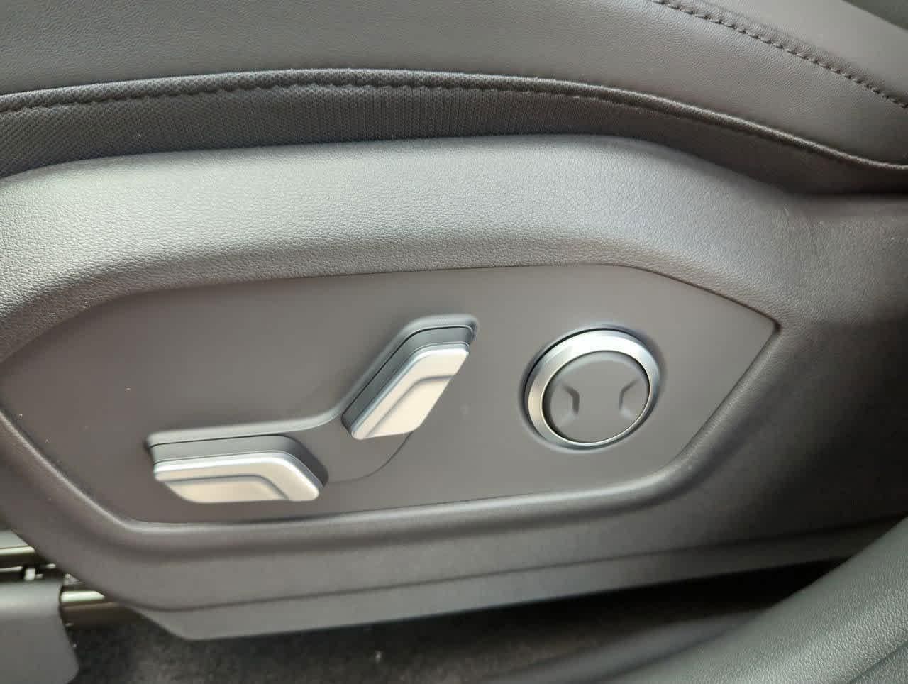 Thumbnail: 2025 Hyundai Santa Fe - 15