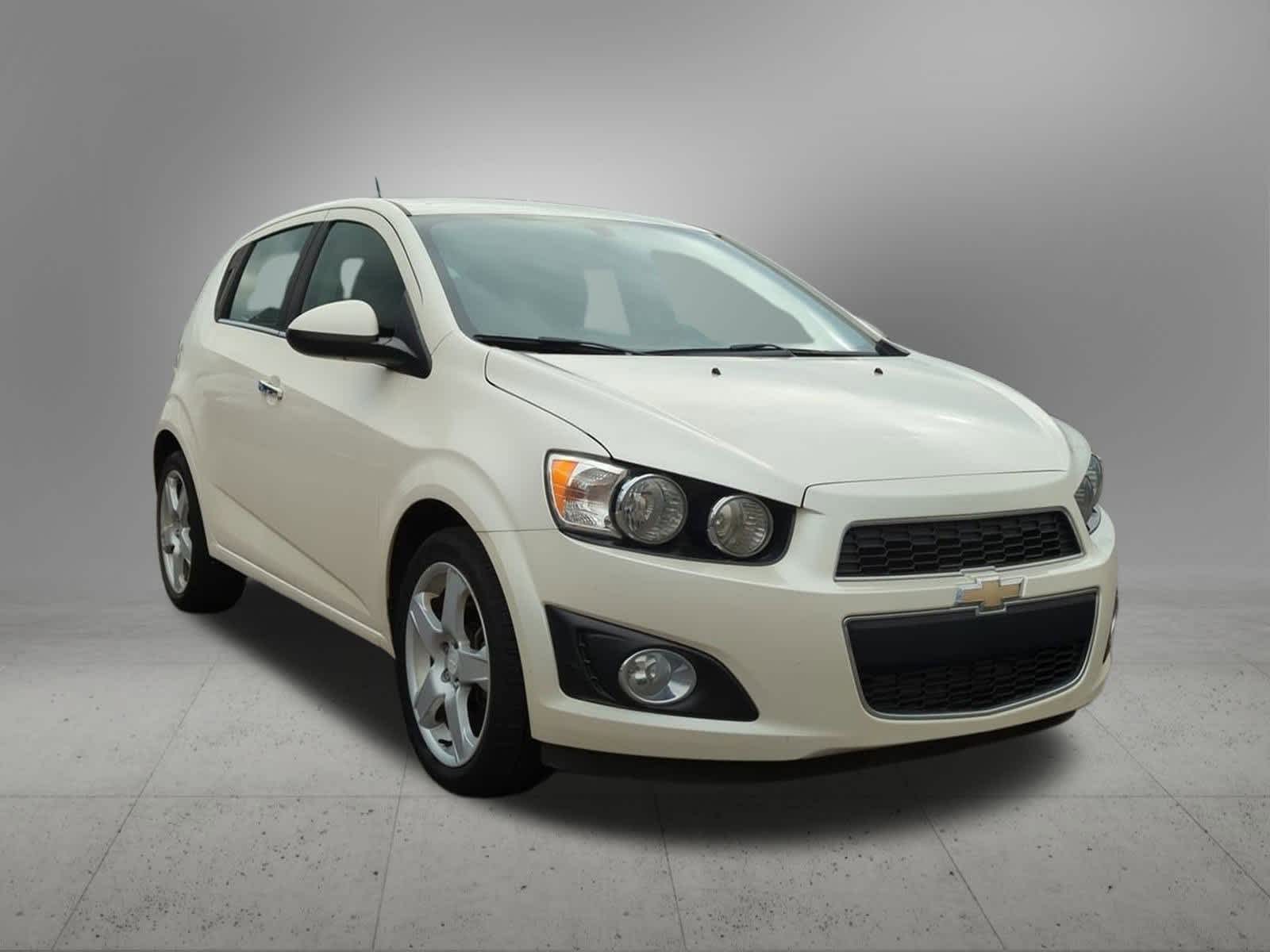 Thumbnail: 2015 Chevrolet Sonic - 8