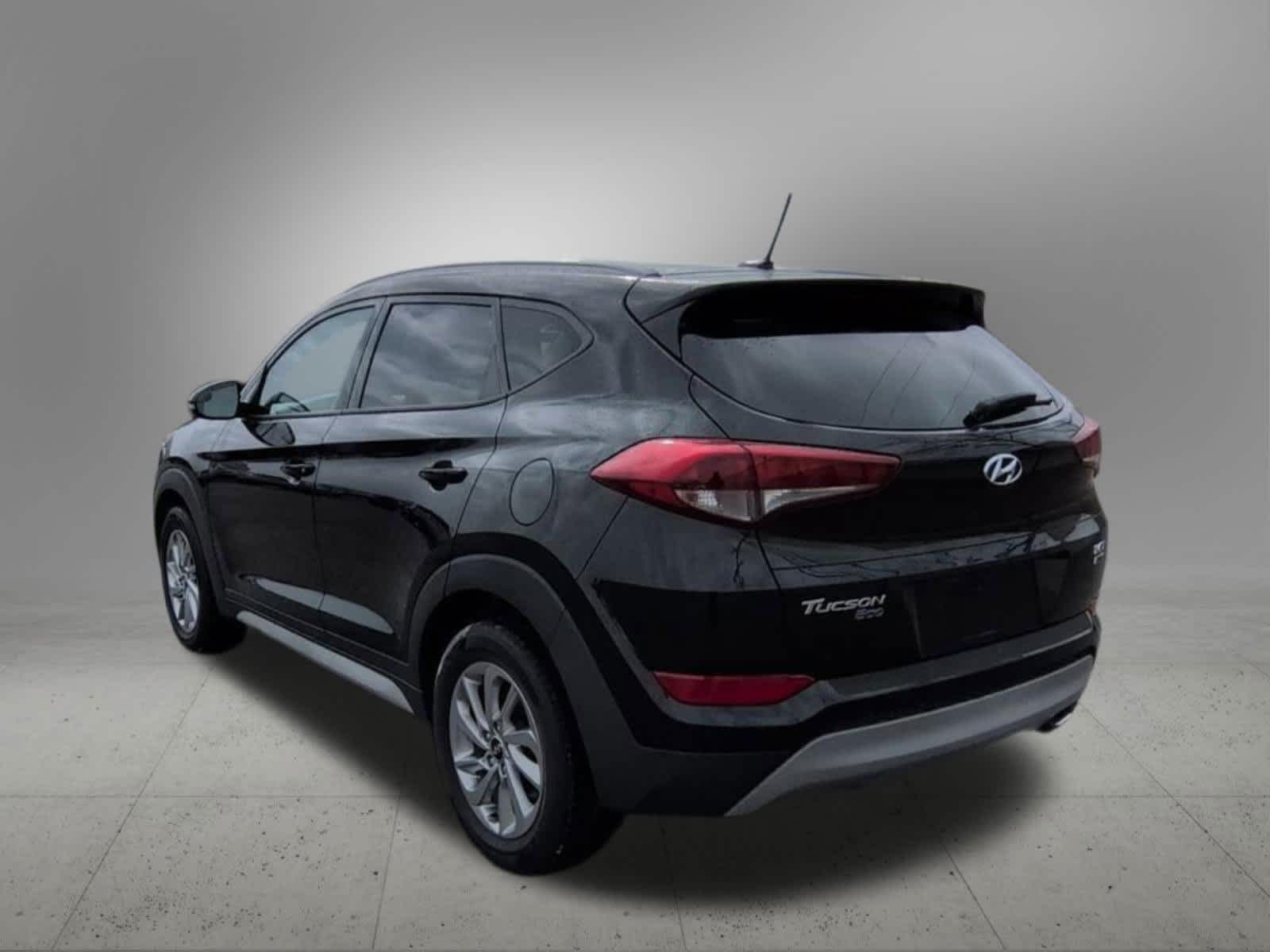 Thumbnail: 2017 Hyundai Tucson - 4
