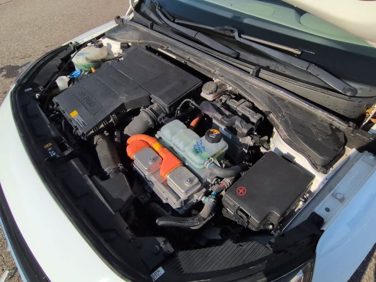 Thumbnail: 2018 Hyundai Ioniq - 14