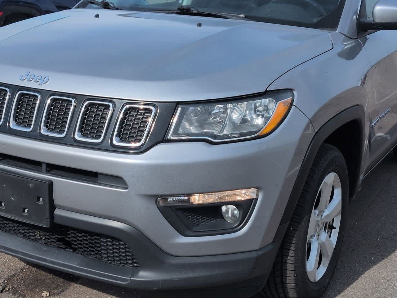 Thumbnail: 2019 Jeep Compass - 10