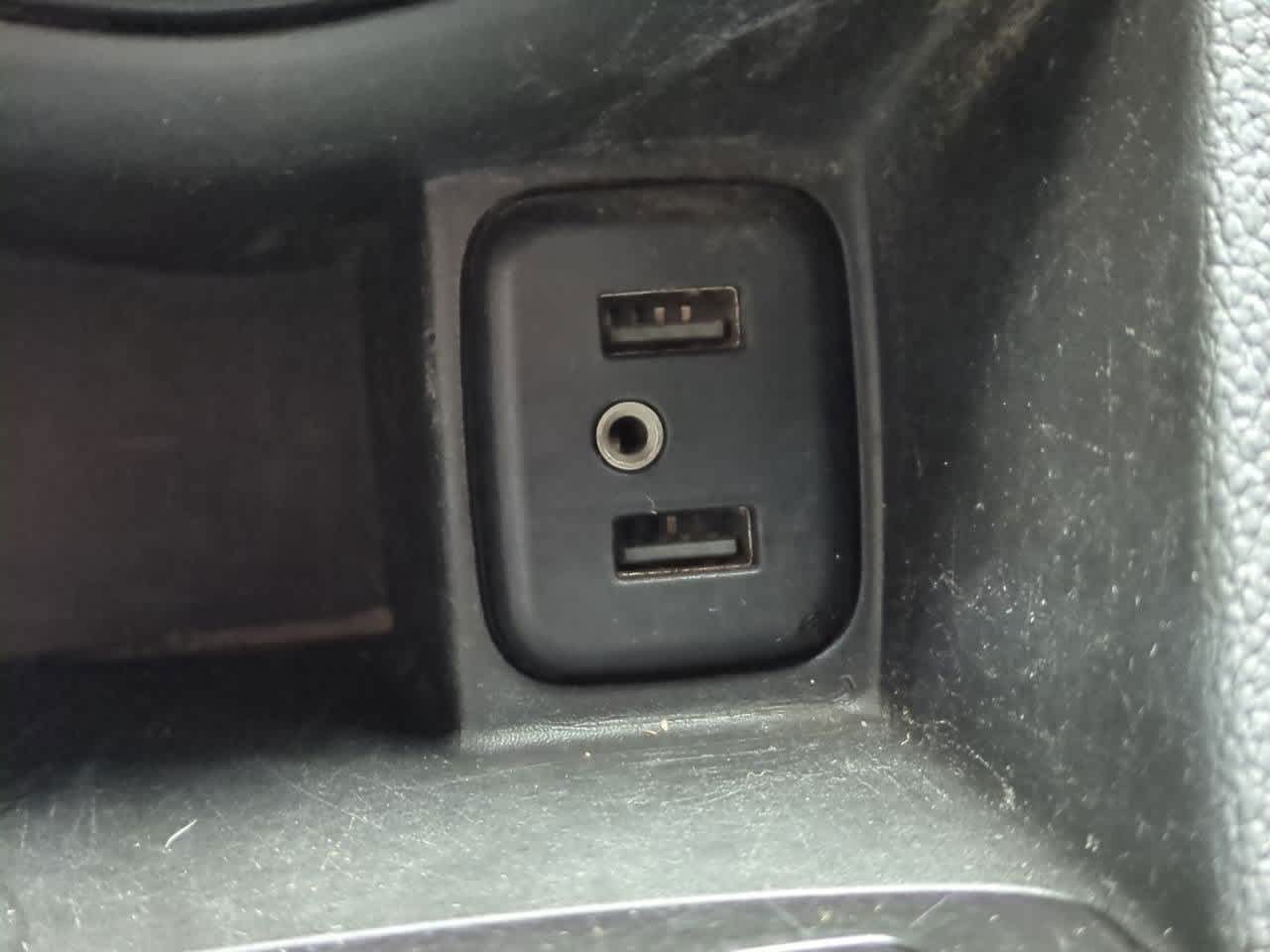 Thumbnail: 2020 Chevrolet Sonic - 28