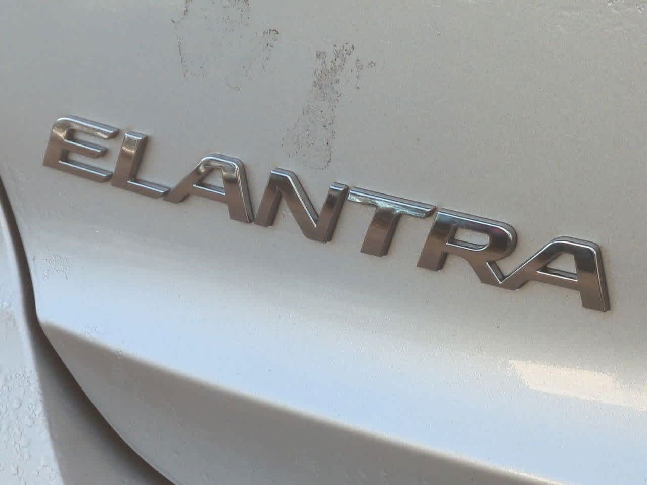 Thumbnail: 2017 Hyundai Elantra - 12