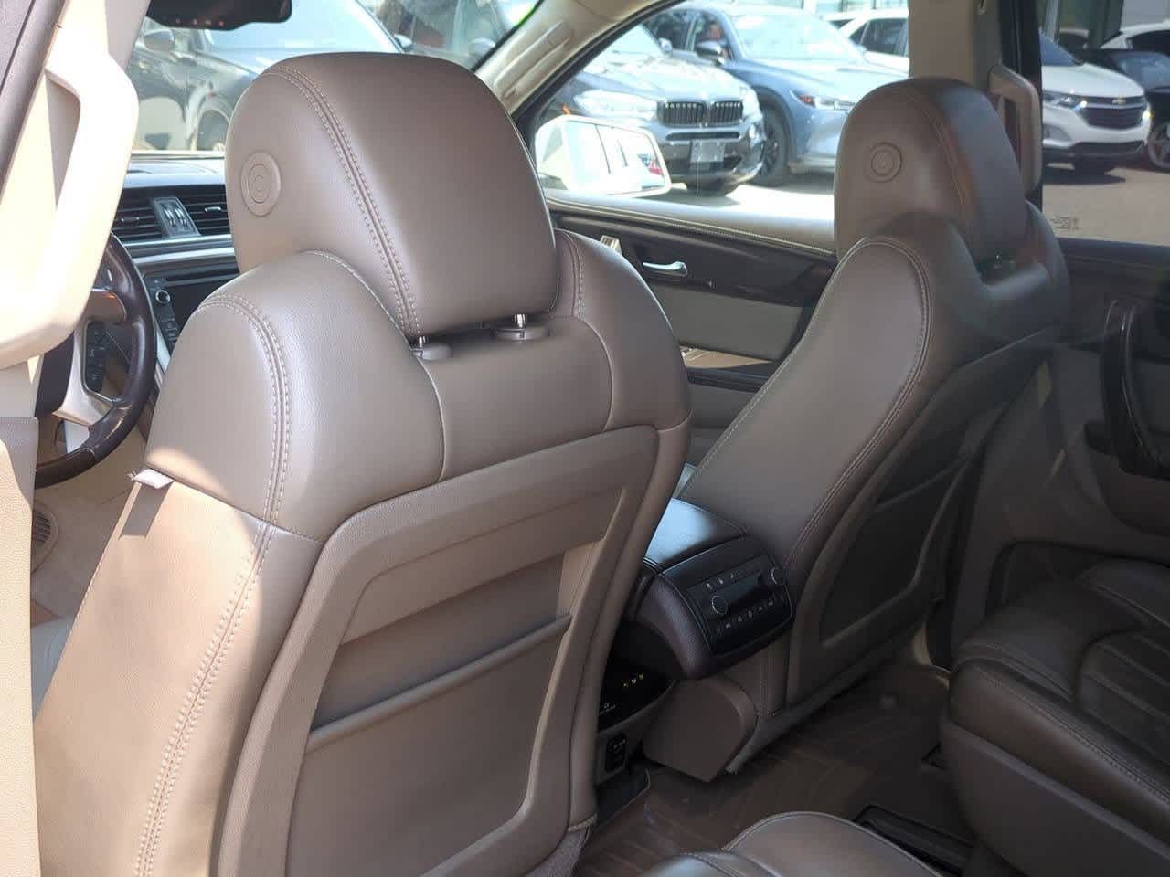 Thumbnail: 2014 GMC Acadia - 17
