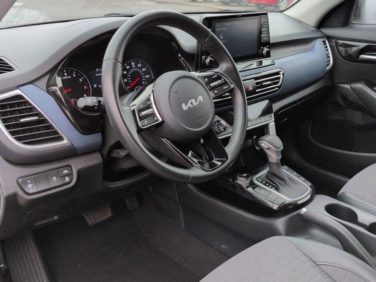 Thumbnail: 2023 Kia Seltos - 2