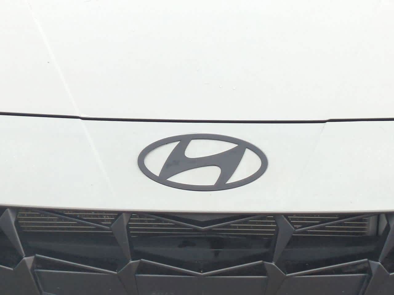 Thumbnail: 2022 Hyundai Elantra - 11