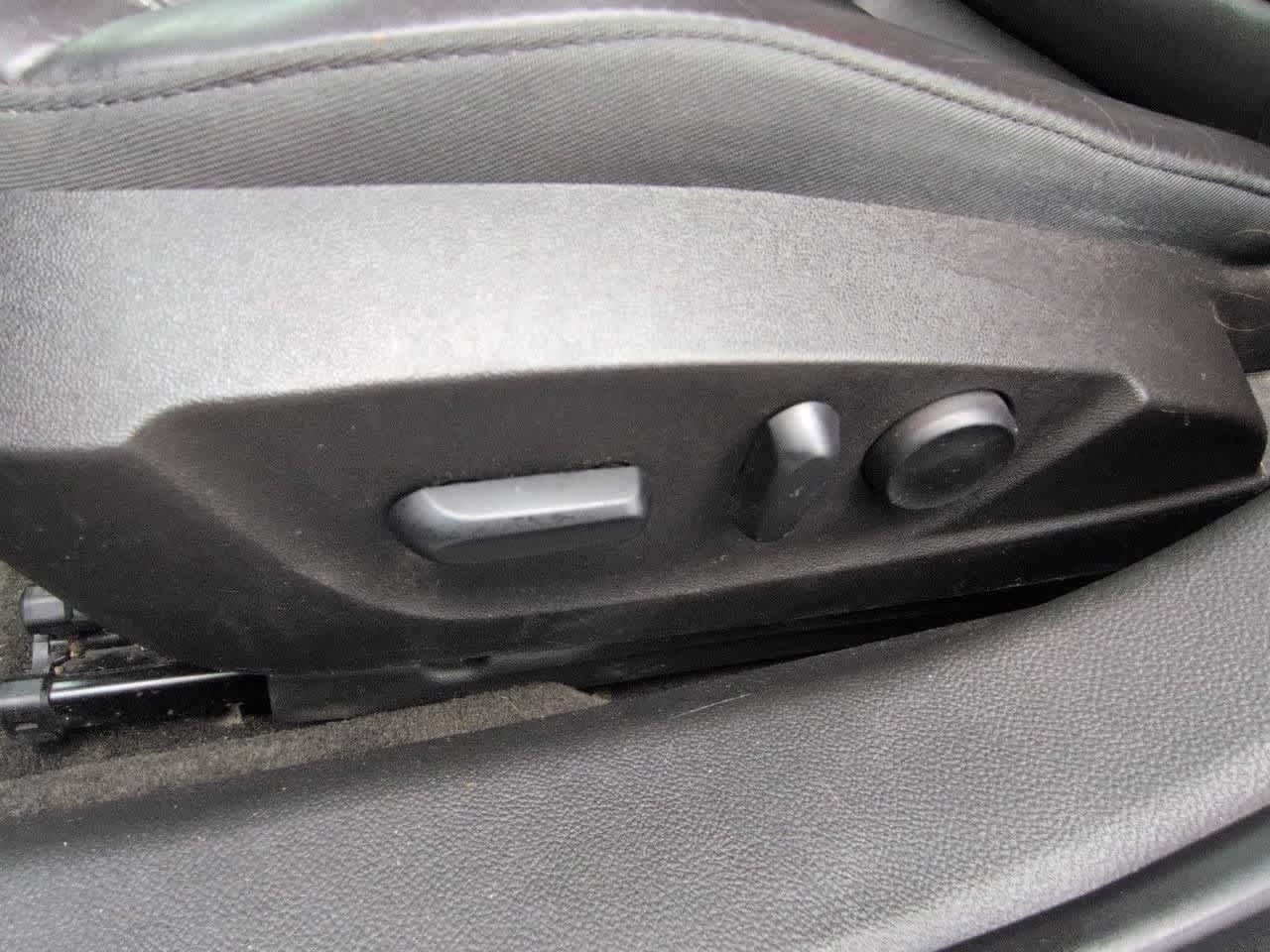 Thumbnail: 2013 Buick Regal - 17