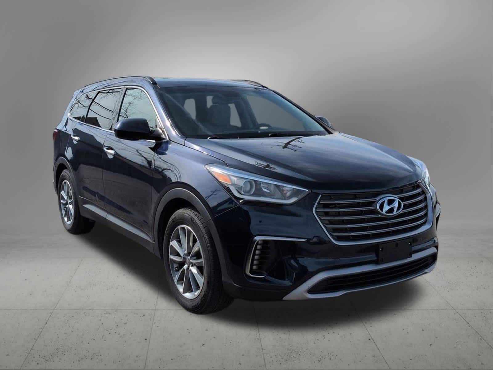 Thumbnail: 2017 Hyundai Santa Fe - 8