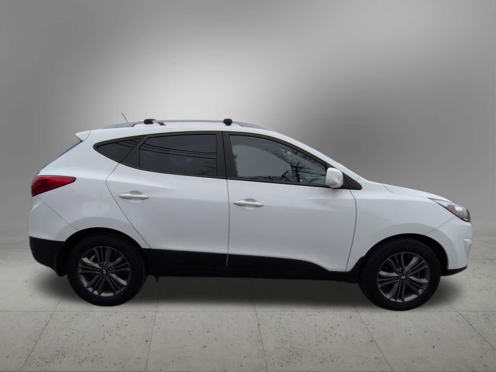 Thumbnail: 2015 Hyundai Tucson - 7