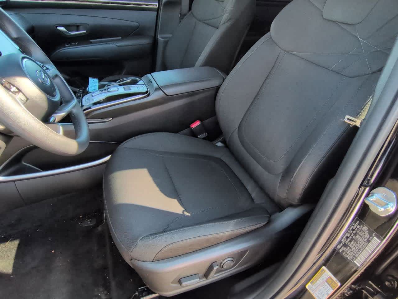 Thumbnail: 2023 Hyundai Tucson - 16