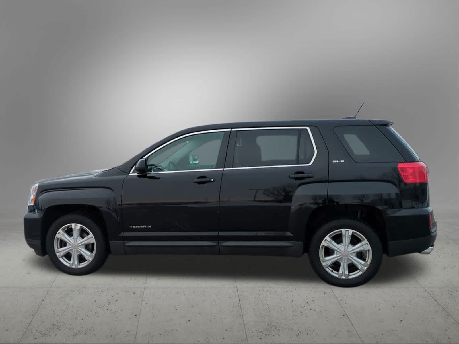 Thumbnail: 2017 GMC Terrain - 3