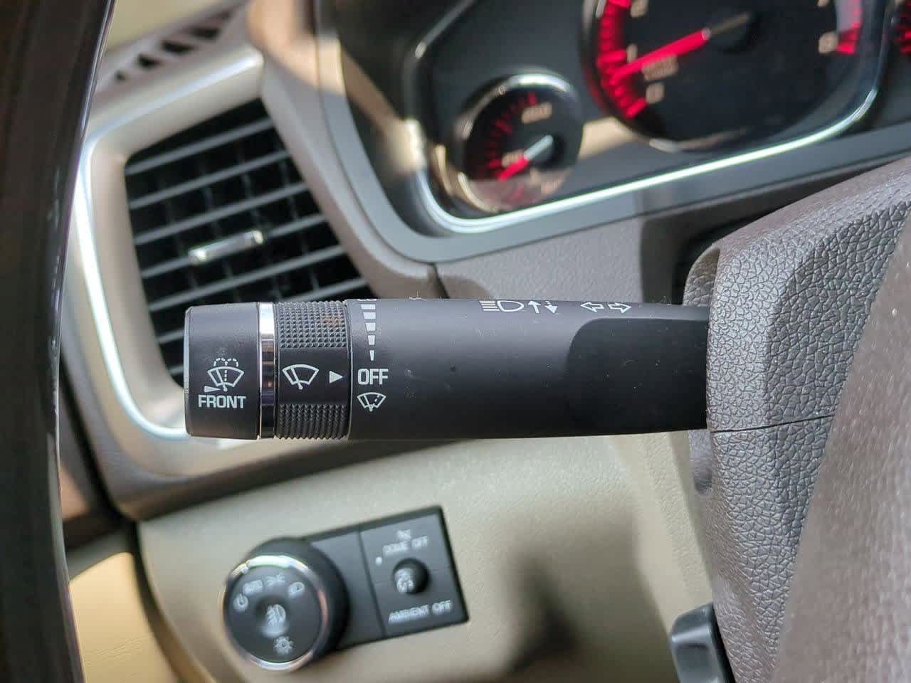 Thumbnail: 2014 GMC Acadia - 26