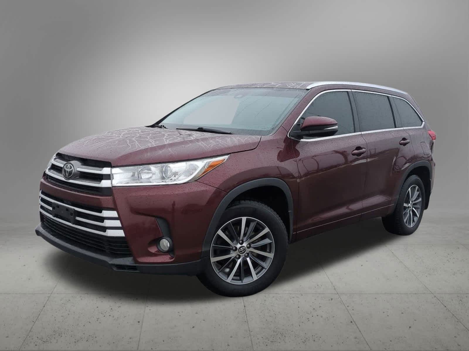 2017 Toyota Highlander XLE's photo