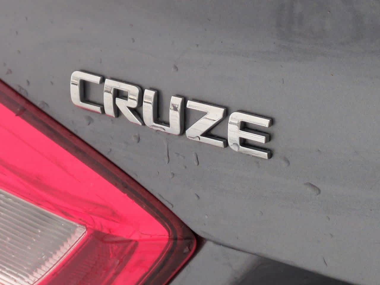 Thumbnail: 2018 Chevrolet Cruze - 12